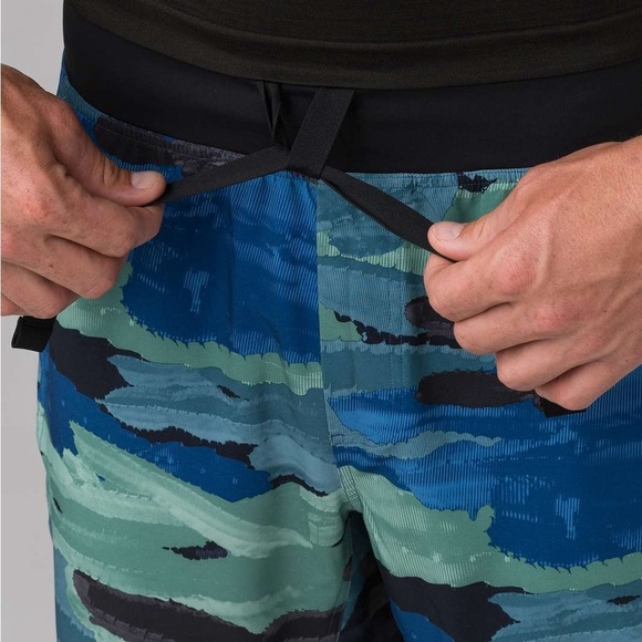 [36] Lululemon Core Short 11" Cactus Camo Desert Teal Vintage Green - Picture 5 of 8
